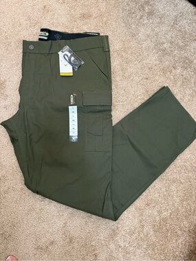 First Tactical Men's Olive Green Tactical Cargo Pants New With Tags, Mens‎ 48